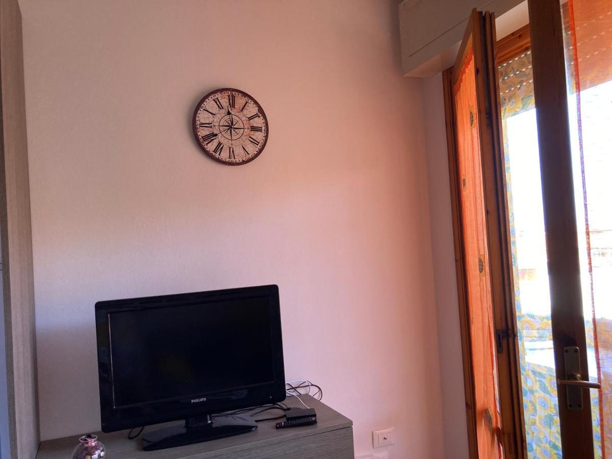 Casa Selia Apartment Cecina  Bagian luar foto